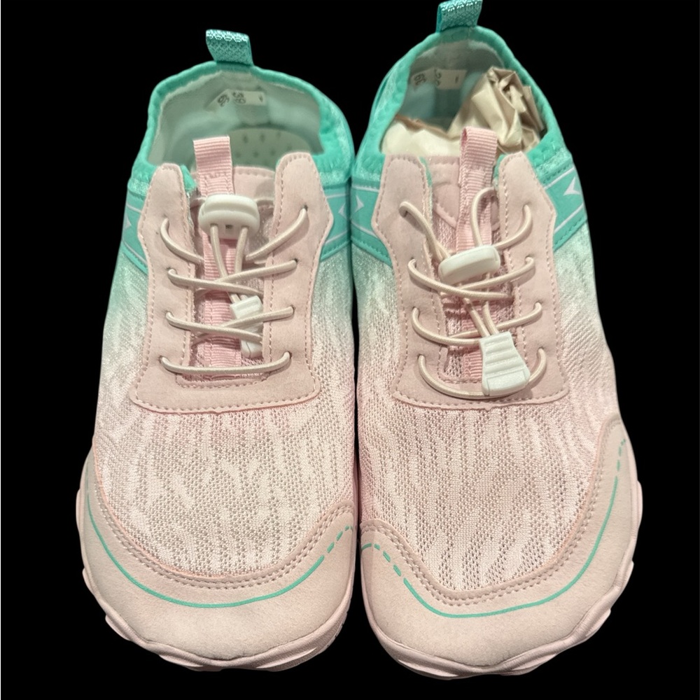 Pink and Mint‎ Athletic Shoes size 8